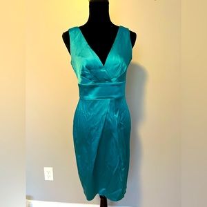 Calvin Klein size 4 (stretchy!!) Teal green/blue